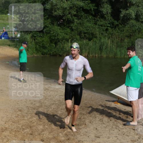 21.06.2026 - 29. Vierlanden-Triathlon Andreas Tolksdorf http://msf.ph/oto/9854727 21.06.2026 08:49:33 Schwimmen 153, 187 meine-sportfotos.de