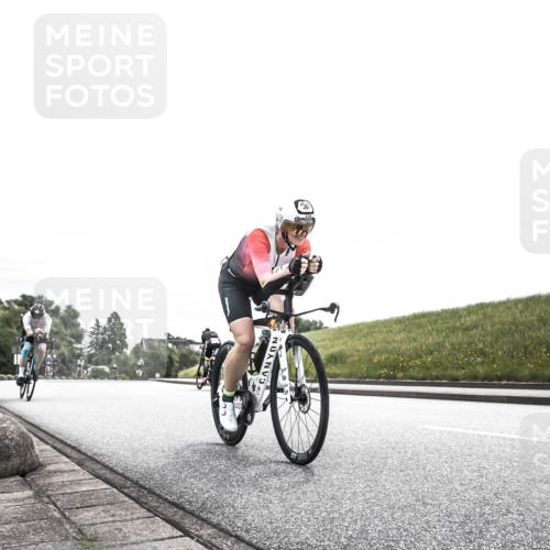 21.06.2026 - 29. Vierlanden-Triathlon H.Heesch http://msf.ph/oto/9854735 21.06.2026 10:32:31 Radfahren 12, 54, 239, 302, 324 meine-sportfotos.de