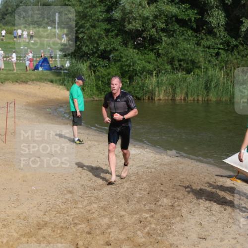 21.06.2026 - 29. Vierlanden-Triathlon Andreas Tolksdorf http://msf.ph/oto/9854743 21.06.2026 08:49:43 Schwimmen 153 meine-sportfotos.de