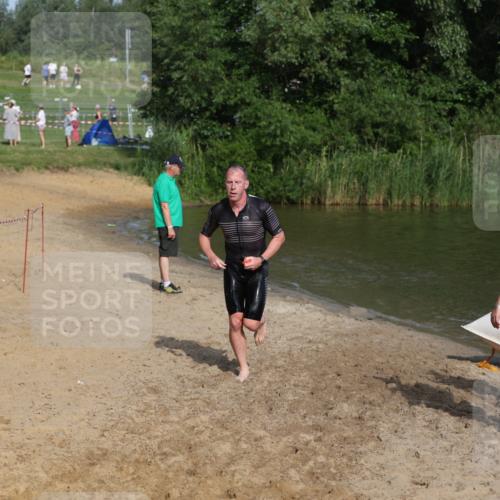 21.06.2026 - 29. Vierlanden-Triathlon Andreas Tolksdorf http://msf.ph/oto/9854751 21.06.2026 08:49:43 Schwimmen 153 meine-sportfotos.de
