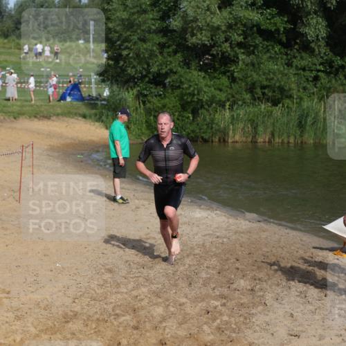 21.06.2026 - 29. Vierlanden-Triathlon Andreas Tolksdorf http://msf.ph/oto/9854757 21.06.2026 08:49:43 Schwimmen 153 meine-sportfotos.de