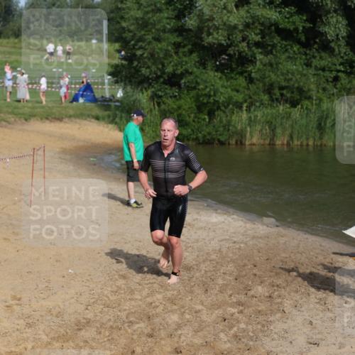 21.06.2026 - 29. Vierlanden-Triathlon Andreas Tolksdorf http://msf.ph/oto/9854766 21.06.2026 08:49:43 Schwimmen 153 meine-sportfotos.de
