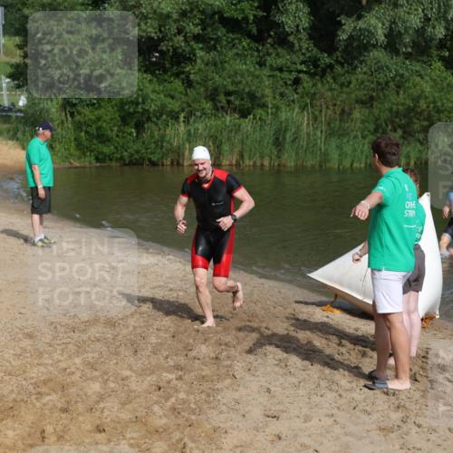 21.06.2026 - 29. Vierlanden-Triathlon Andreas Tolksdorf http://msf.ph/oto/9854812 21.06.2026 08:49:58 Schwimmen 48, 52 meine-sportfotos.de