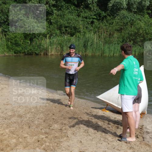 21.06.2026 - 29. Vierlanden-Triathlon Andreas Tolksdorf http://msf.ph/oto/9854830 21.06.2026 08:50:03 Schwimmen 48, 52, 139 meine-sportfotos.de
