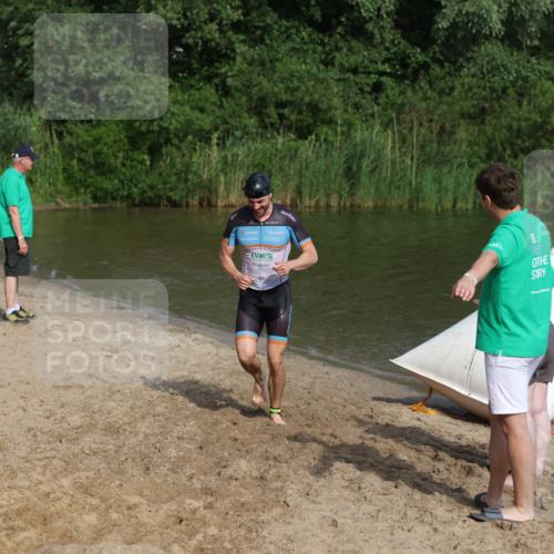 21.06.2026 - 29. Vierlanden-Triathlon Andreas Tolksdorf http://msf.ph/oto/9854857 21.06.2026 08:50:04 Schwimmen 48, 52, 139 meine-sportfotos.de