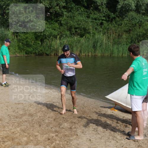 21.06.2026 - 29. Vierlanden-Triathlon Andreas Tolksdorf http://msf.ph/oto/9854863 21.06.2026 08:50:04 Schwimmen 48, 52, 139 meine-sportfotos.de