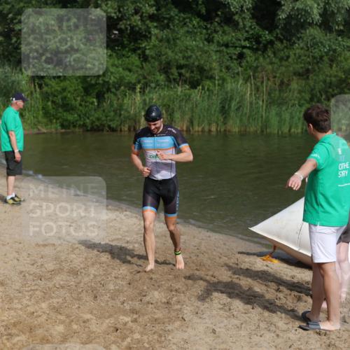 21.06.2026 - 29. Vierlanden-Triathlon Andreas Tolksdorf http://msf.ph/oto/9854864 21.06.2026 08:50:04 Schwimmen 48, 52, 139 meine-sportfotos.de