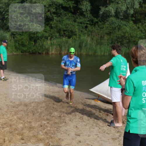 21.06.2026 - 29. Vierlanden-Triathlon Andreas Tolksdorf http://msf.ph/oto/9854882 21.06.2026 08:50:11 Schwimmen 52, 115, 139 meine-sportfotos.de