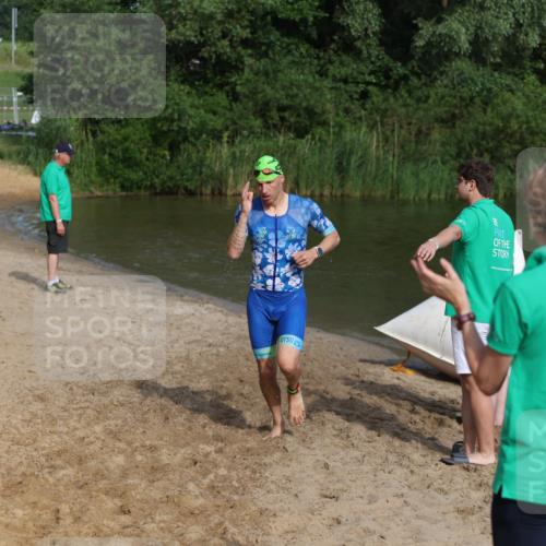 21.06.2026 - 29. Vierlanden-Triathlon Andreas Tolksdorf http://msf.ph/oto/9854891 21.06.2026 08:50:12 Schwimmen 115, 139 meine-sportfotos.de