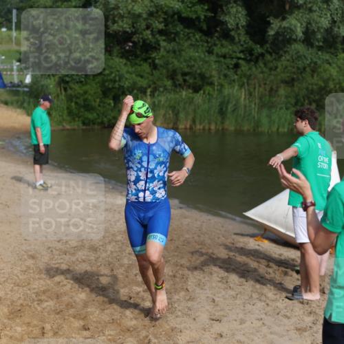21.06.2026 - 29. Vierlanden-Triathlon Andreas Tolksdorf http://msf.ph/oto/9854909 21.06.2026 08:50:13 Schwimmen 25, 115, 139 meine-sportfotos.de
