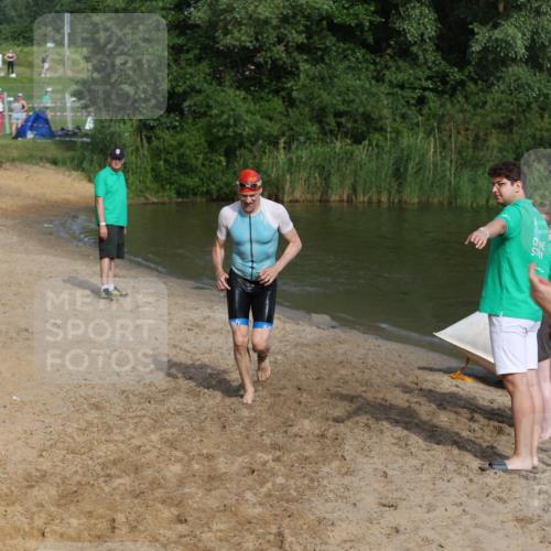 21.06.2026 - 29. Vierlanden-Triathlon Andreas Tolksdorf http://msf.ph/oto/9854921 21.06.2026 08:50:17 Schwimmen 25, 115, 156 meine-sportfotos.de