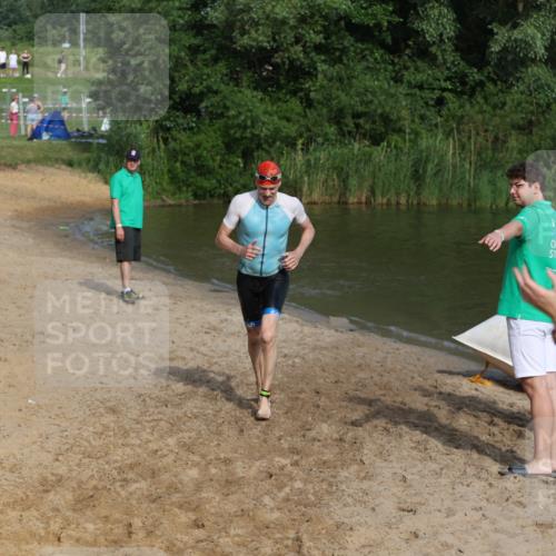 21.06.2026 - 29. Vierlanden-Triathlon Andreas Tolksdorf http://msf.ph/oto/9854928 21.06.2026 08:50:17 Schwimmen 25, 115, 156 meine-sportfotos.de