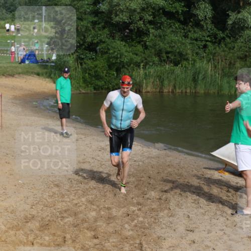 21.06.2026 - 29. Vierlanden-Triathlon Andreas Tolksdorf http://msf.ph/oto/9854935 21.06.2026 08:50:17 Schwimmen 25, 115, 156 meine-sportfotos.de