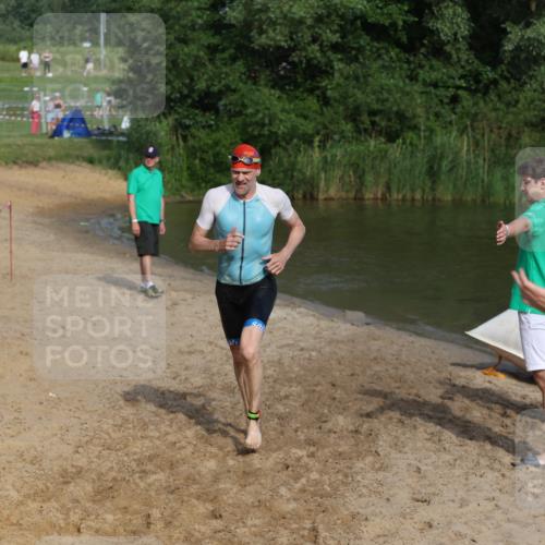 21.06.2026 - 29. Vierlanden-Triathlon Andreas Tolksdorf http://msf.ph/oto/9854956 21.06.2026 08:50:18 Schwimmen 25, 115, 156 meine-sportfotos.de