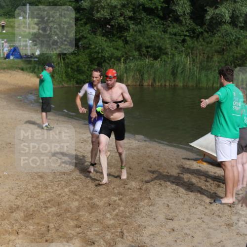 21.06.2026 - 29. Vierlanden-Triathlon Andreas Tolksdorf http://msf.ph/oto/9854986 21.06.2026 08:50:25 Schwimmen 25, 101, 156 meine-sportfotos.de