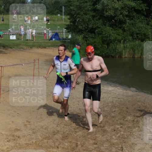 21.06.2026 - 29. Vierlanden-Triathlon Andreas Tolksdorf http://msf.ph/oto/9854995 21.06.2026 08:50:26 Schwimmen 25, 101, 156 meine-sportfotos.de