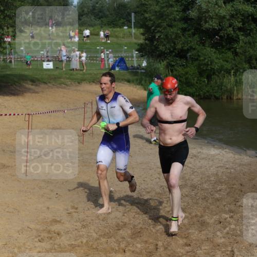 21.06.2026 - 29. Vierlanden-Triathlon Andreas Tolksdorf http://msf.ph/oto/9855007 21.06.2026 08:50:26 Schwimmen 25, 101, 156 meine-sportfotos.de
