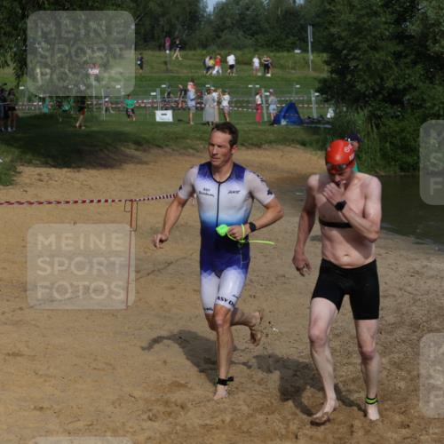 21.06.2026 - 29. Vierlanden-Triathlon Andreas Tolksdorf http://msf.ph/oto/9855019 21.06.2026 08:50:27 Schwimmen 25, 101, 156 meine-sportfotos.de