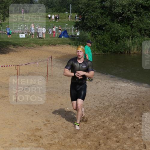 21.06.2026 - 29. Vierlanden-Triathlon Andreas Tolksdorf http://msf.ph/oto/9855026 21.06.2026 08:50:38 Schwimmen 101, 163 meine-sportfotos.de