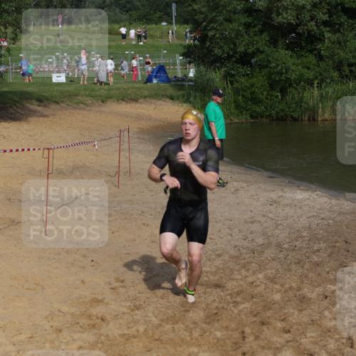 21.06.2026 - 29. Vierlanden-Triathlon Andreas Tolksdorf http://msf.ph/oto/9855032 21.06.2026 08:50:38 Schwimmen 101, 163 meine-sportfotos.de