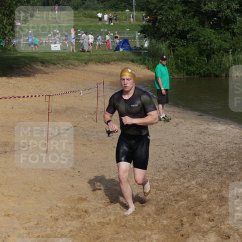21.06.2026 - 29. Vierlanden-Triathlon Andreas Tolksdorf http://msf.ph/oto/9855040 21.06.2026 08:50:38 Schwimmen 101, 163 meine-sportfotos.de