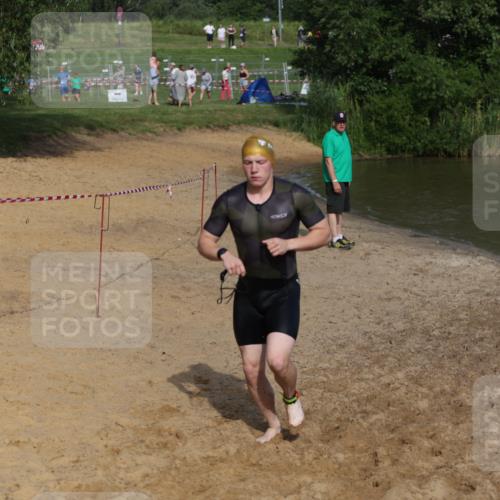 21.06.2026 - 29. Vierlanden-Triathlon Andreas Tolksdorf http://msf.ph/oto/9855042 21.06.2026 08:50:38 Schwimmen 101, 163 meine-sportfotos.de
