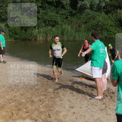 21.06.2026 - 29. Vierlanden-Triathlon Andreas Tolksdorf http://msf.ph/oto/9855060 21.06.2026 08:50:44 Schwimmen 100, 163, 179, 1353 meine-sportfotos.de