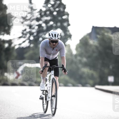 21.06.2026 - 29. Vierlanden-Triathlon H.Heesch http://msf.ph/oto/9855065 21.06.2026 08:50:31 Radfahren 72, 145 meine-sportfotos.de