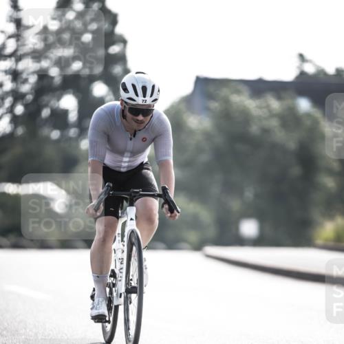 21.06.2026 - 29. Vierlanden-Triathlon H.Heesch http://msf.ph/oto/9855069 21.06.2026 08:50:31 Radfahren 72, 145 meine-sportfotos.de