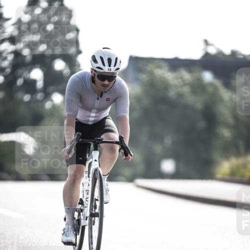 21.06.2026 - 29. Vierlanden-Triathlon H.Heesch http://msf.ph/oto/9855071 21.06.2026 08:50:31 Radfahren 72, 145 meine-sportfotos.de