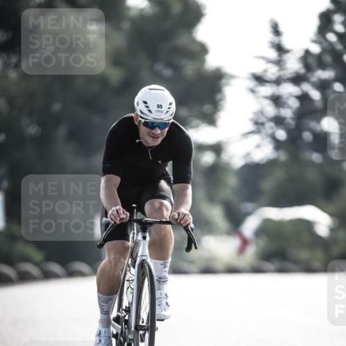 21.06.2026 - 29. Vierlanden-Triathlon H.Heesch http://msf.ph/oto/9855077 21.06.2026 08:50:45 Radfahren 14, 55 meine-sportfotos.de
