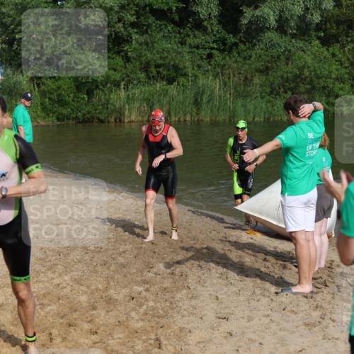 21.06.2026 - 29. Vierlanden-Triathlon Andreas Tolksdorf http://msf.ph/oto/9855100 21.06.2026 08:50:46 Schwimmen 100, 163, 179, 1353 meine-sportfotos.de