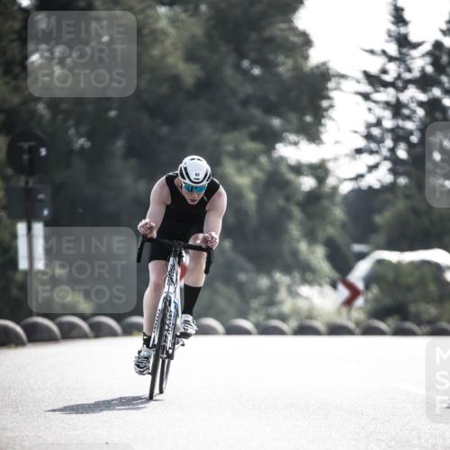 21.06.2026 - 29. Vierlanden-Triathlon H.Heesch http://msf.ph/oto/9855110 21.06.2026 08:50:55 Radfahren 14, 78, 82 meine-sportfotos.de