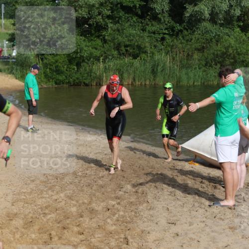 21.06.2026 - 29. Vierlanden-Triathlon Andreas Tolksdorf http://msf.ph/oto/9855112 21.06.2026 08:50:47 Schwimmen 100, 163, 179, 1353 meine-sportfotos.de