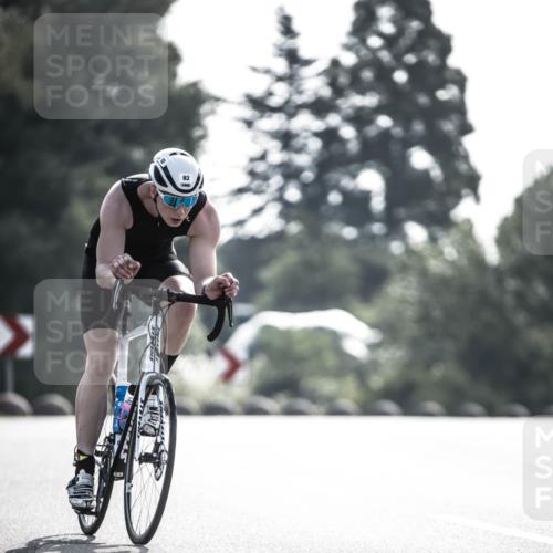 21.06.2026 - 29. Vierlanden-Triathlon H.Heesch http://msf.ph/oto/9855133 21.06.2026 08:50:55 Radfahren 14, 78, 82 meine-sportfotos.de
