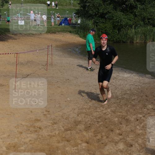 21.06.2026 - 29. Vierlanden-Triathlon Andreas Tolksdorf http://msf.ph/oto/9855144 21.06.2026 08:50:56 Schwimmen 71, 100, 1353 meine-sportfotos.de
