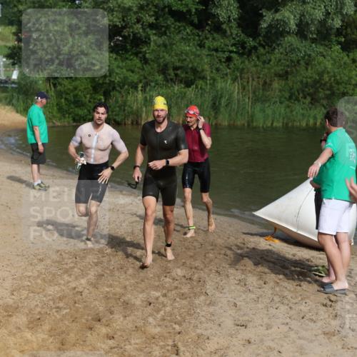 21.06.2026 - 29. Vierlanden-Triathlon Andreas Tolksdorf http://msf.ph/oto/9855255 21.06.2026 08:51:28 Schwimmen 81, 157, 161, 204 meine-sportfotos.de
