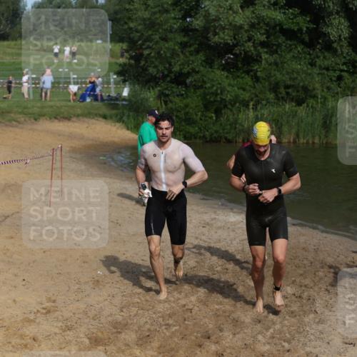 21.06.2026 - 29. Vierlanden-Triathlon Andreas Tolksdorf http://msf.ph/oto/9855277 21.06.2026 08:51:29 Schwimmen 81, 157, 161, 204 meine-sportfotos.de