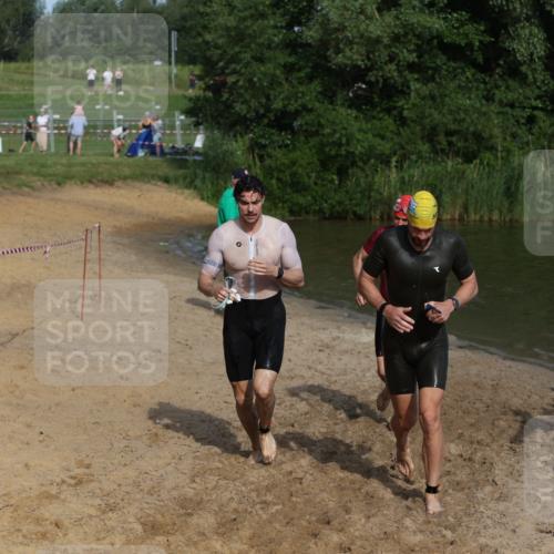 21.06.2026 - 29. Vierlanden-Triathlon Andreas Tolksdorf http://msf.ph/oto/9855281 21.06.2026 08:51:29 Schwimmen 81, 157, 161, 204 meine-sportfotos.de