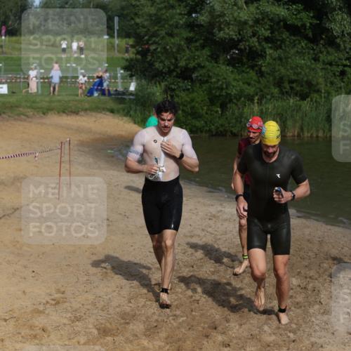 21.06.2026 - 29. Vierlanden-Triathlon Andreas Tolksdorf http://msf.ph/oto/9855285 21.06.2026 08:51:29 Schwimmen 81, 157, 161, 204 meine-sportfotos.de