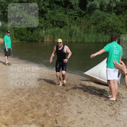 21.06.2026 - 29. Vierlanden-Triathlon Andreas Tolksdorf http://msf.ph/oto/9855292 21.06.2026 08:51:32 Schwimmen 81, 157, 161, 204 meine-sportfotos.de