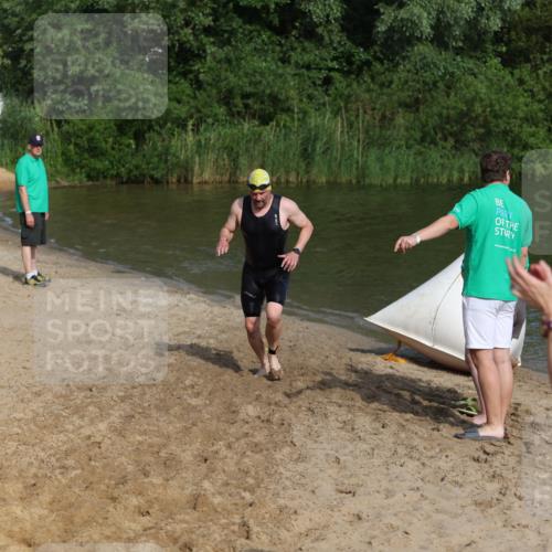 21.06.2026 - 29. Vierlanden-Triathlon Andreas Tolksdorf http://msf.ph/oto/9855294 21.06.2026 08:51:32 Schwimmen 81, 157, 161, 204 meine-sportfotos.de