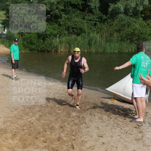 21.06.2026 - 29. Vierlanden-Triathlon Andreas Tolksdorf http://msf.ph/oto/9855307 21.06.2026 08:51:32 Schwimmen 81, 157, 161, 204 meine-sportfotos.de