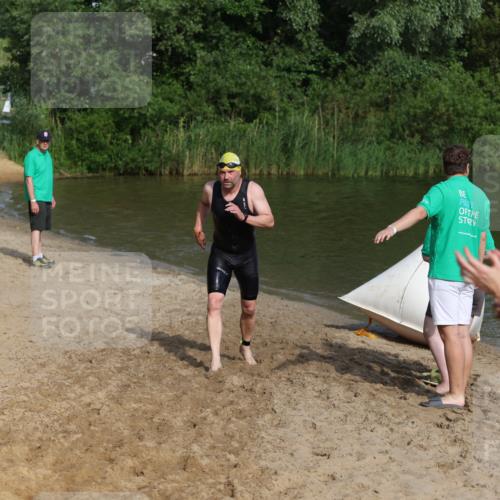 21.06.2026 - 29. Vierlanden-Triathlon Andreas Tolksdorf http://msf.ph/oto/9855318 21.06.2026 08:51:32 Schwimmen 81, 157, 161, 204 meine-sportfotos.de
