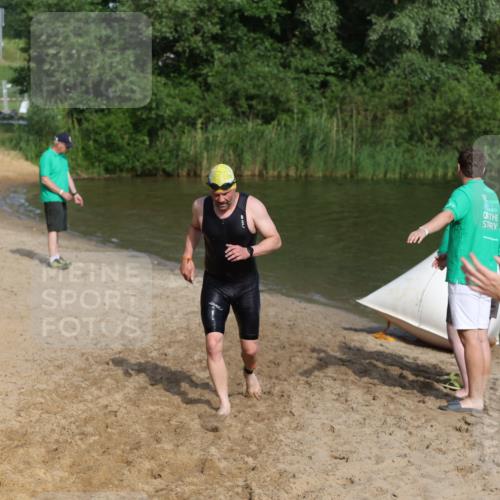 21.06.2026 - 29. Vierlanden-Triathlon Andreas Tolksdorf http://msf.ph/oto/9855332 21.06.2026 08:51:33 Schwimmen 81, 157, 161, 204 meine-sportfotos.de