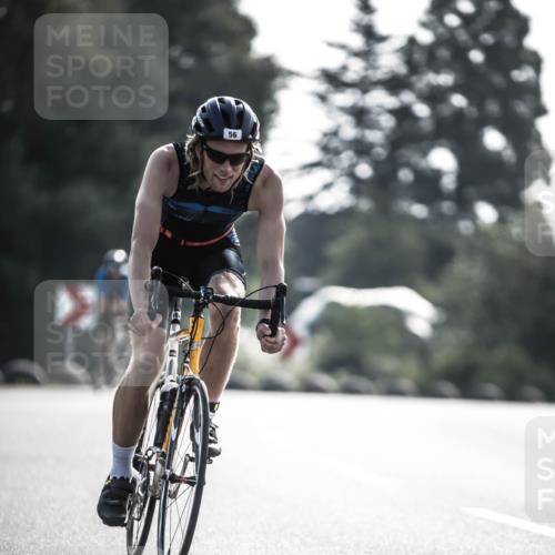 21.06.2026 - 29. Vierlanden-Triathlon H.Heesch http://msf.ph/oto/9855378 21.06.2026 08:52:25 Radfahren 56, 108 meine-sportfotos.de