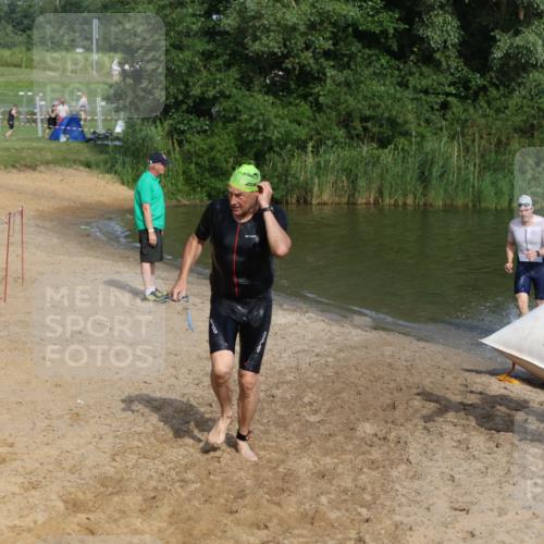 21.06.2026 - 29. Vierlanden-Triathlon Andreas Tolksdorf http://msf.ph/oto/9855384 21.06.2026 08:52:10 Schwimmen 5, 58, 171 meine-sportfotos.de