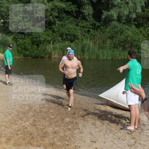 21.06.2026 - 29. Vierlanden-Triathlon Andreas Tolksdorf http://msf.ph/oto/9855399 21.06.2026 08:52:12 Schwimmen 5, 58, 171, 181 meine-sportfotos.de