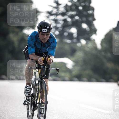 21.06.2026 - 29. Vierlanden-Triathlon H.Heesch http://msf.ph/oto/9855401 21.06.2026 08:52:29 Radfahren 56, 108 meine-sportfotos.de