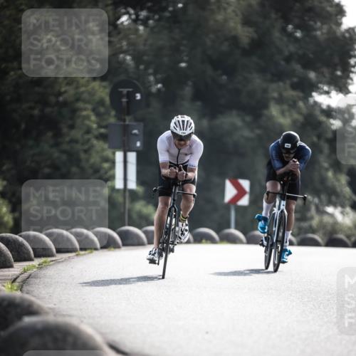 21.06.2026 - 29. Vierlanden-Triathlon H.Heesch http://msf.ph/oto/9855412 21.06.2026 08:52:41 Radfahren 154, 184 meine-sportfotos.de